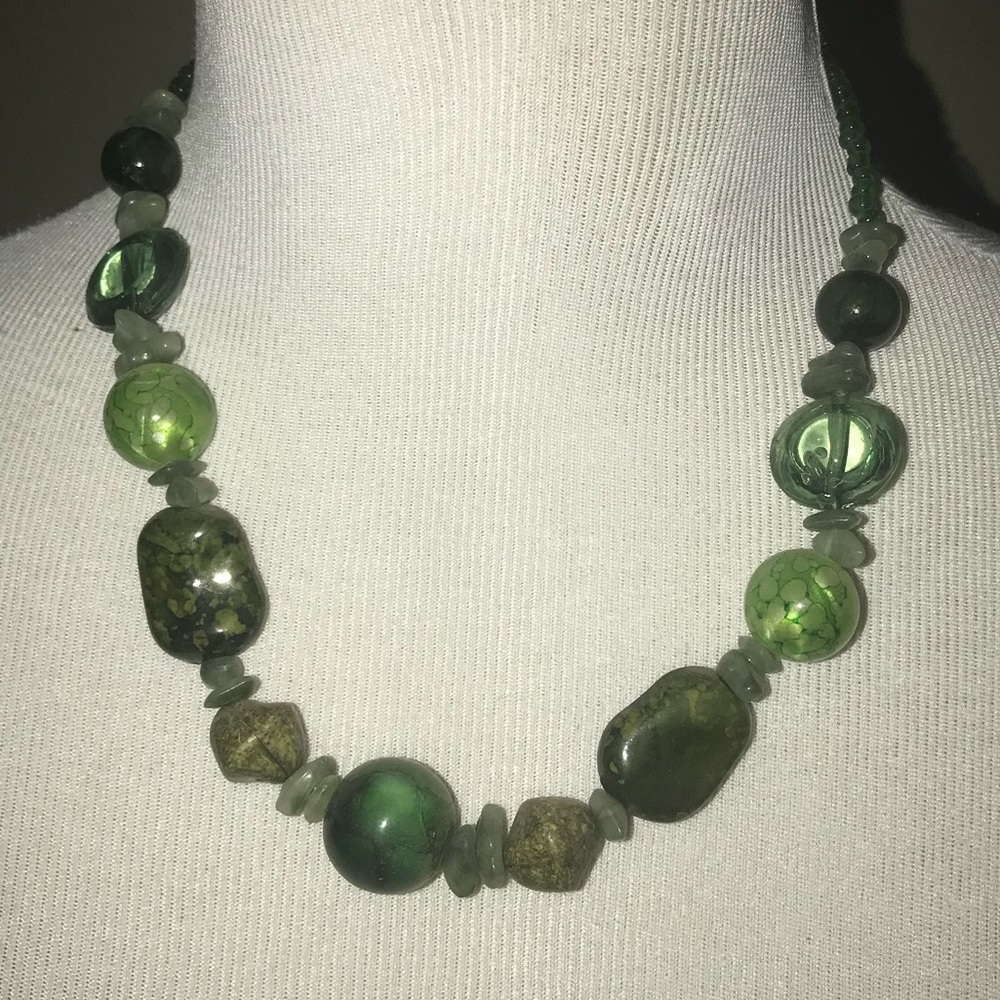 Beautiful Design Green Necklace JY 0417